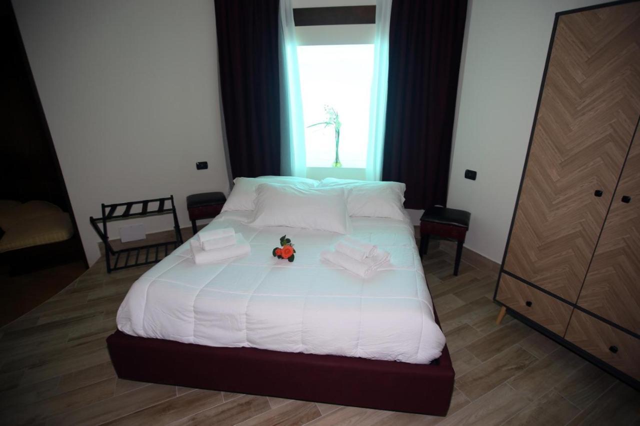 Paradise Suite Λατίνα Εξωτερικό φωτογραφία