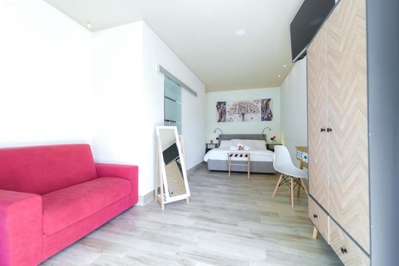 Paradise Suite Λατίνα Εξωτερικό φωτογραφία