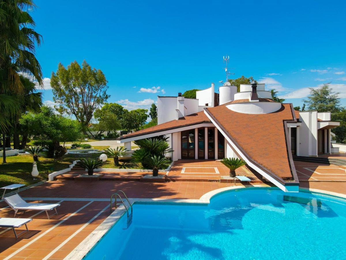 Paradise Suite Λατίνα Εξωτερικό φωτογραφία